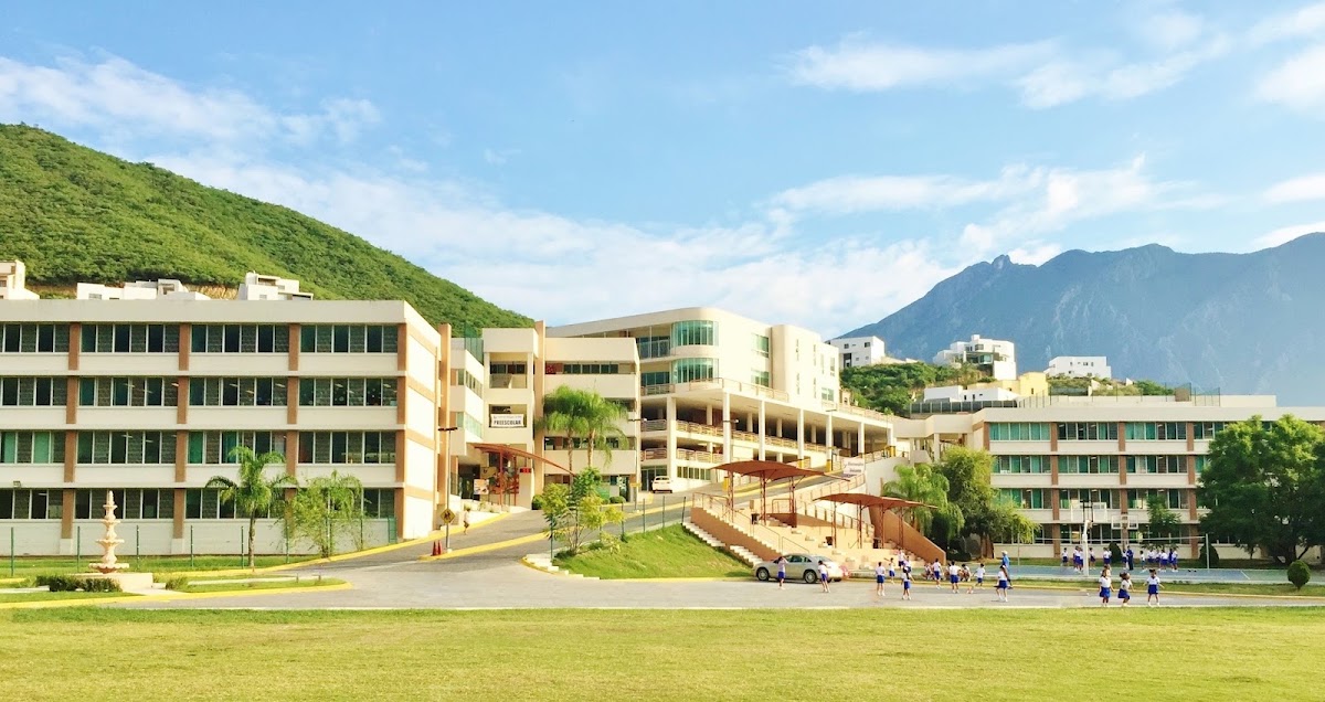 Instituto Bilingüe La Silla Campus Distrito Tec Unidad Lux