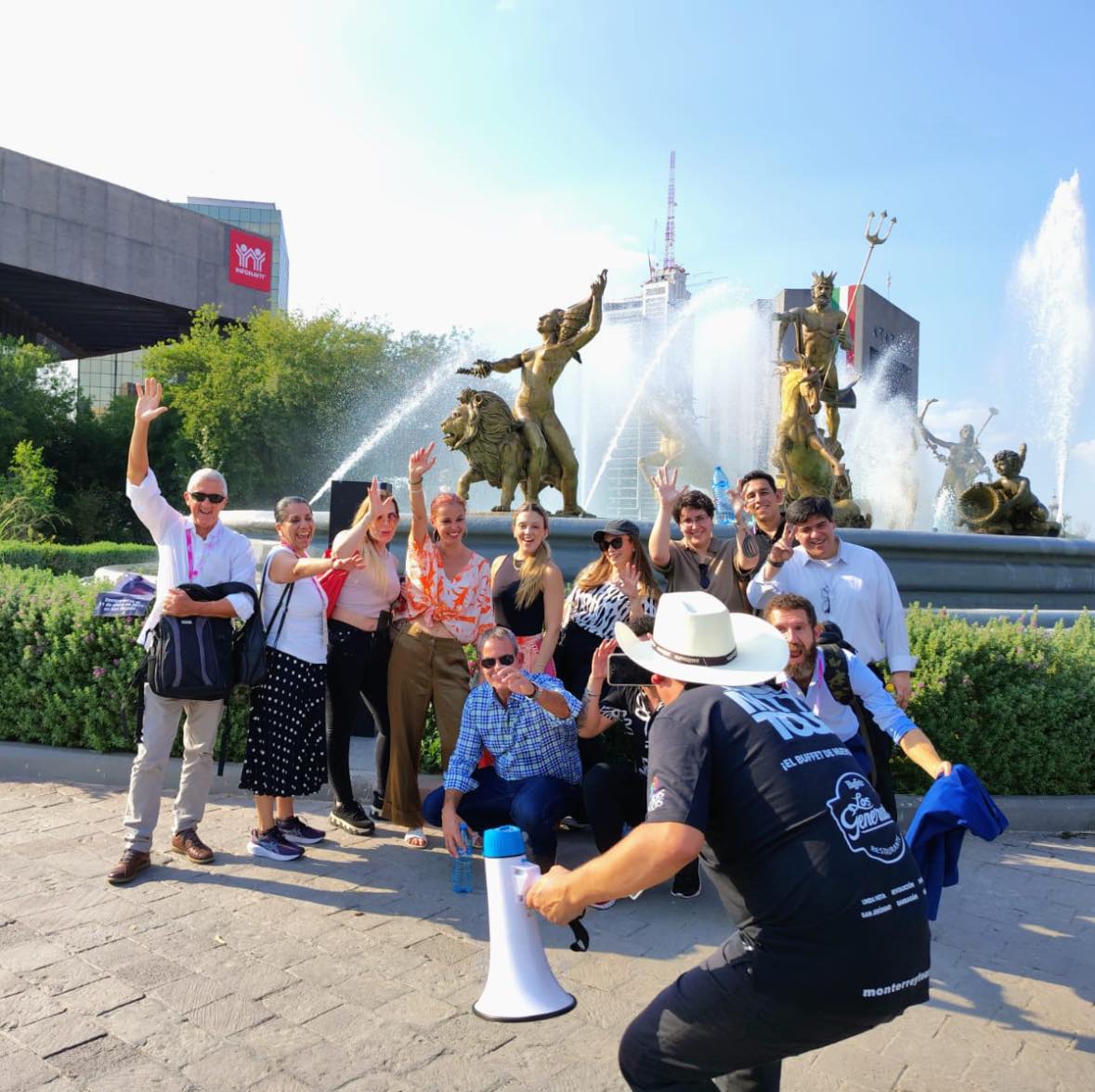 MONTERREY TOUR