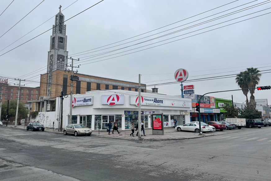 FARMACIAS DEL AHORRO Villagrán